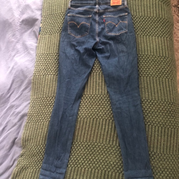 Levi’s Jeans - Picture 7 of 8